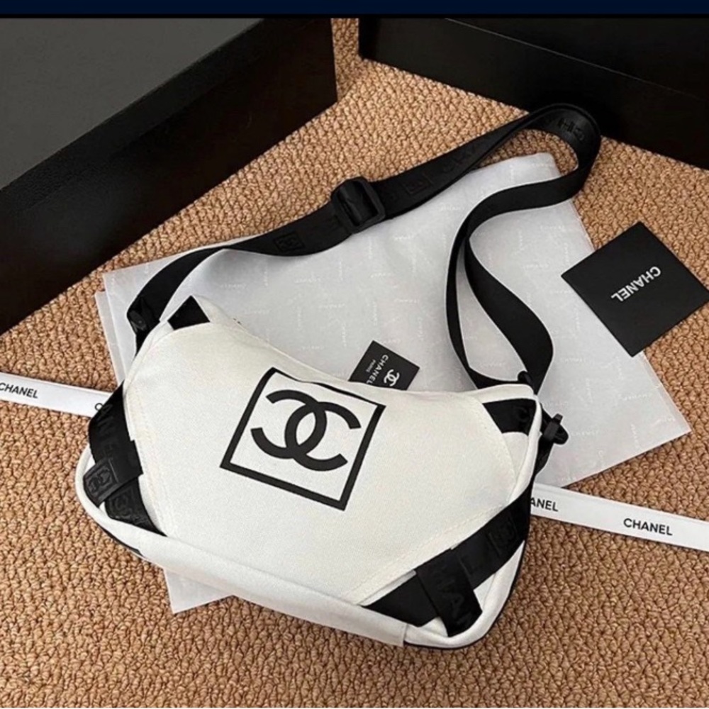 New Women’s canvas handbag